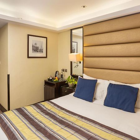 Park Grand Mayfair Londres Exterior foto A room at the hotel