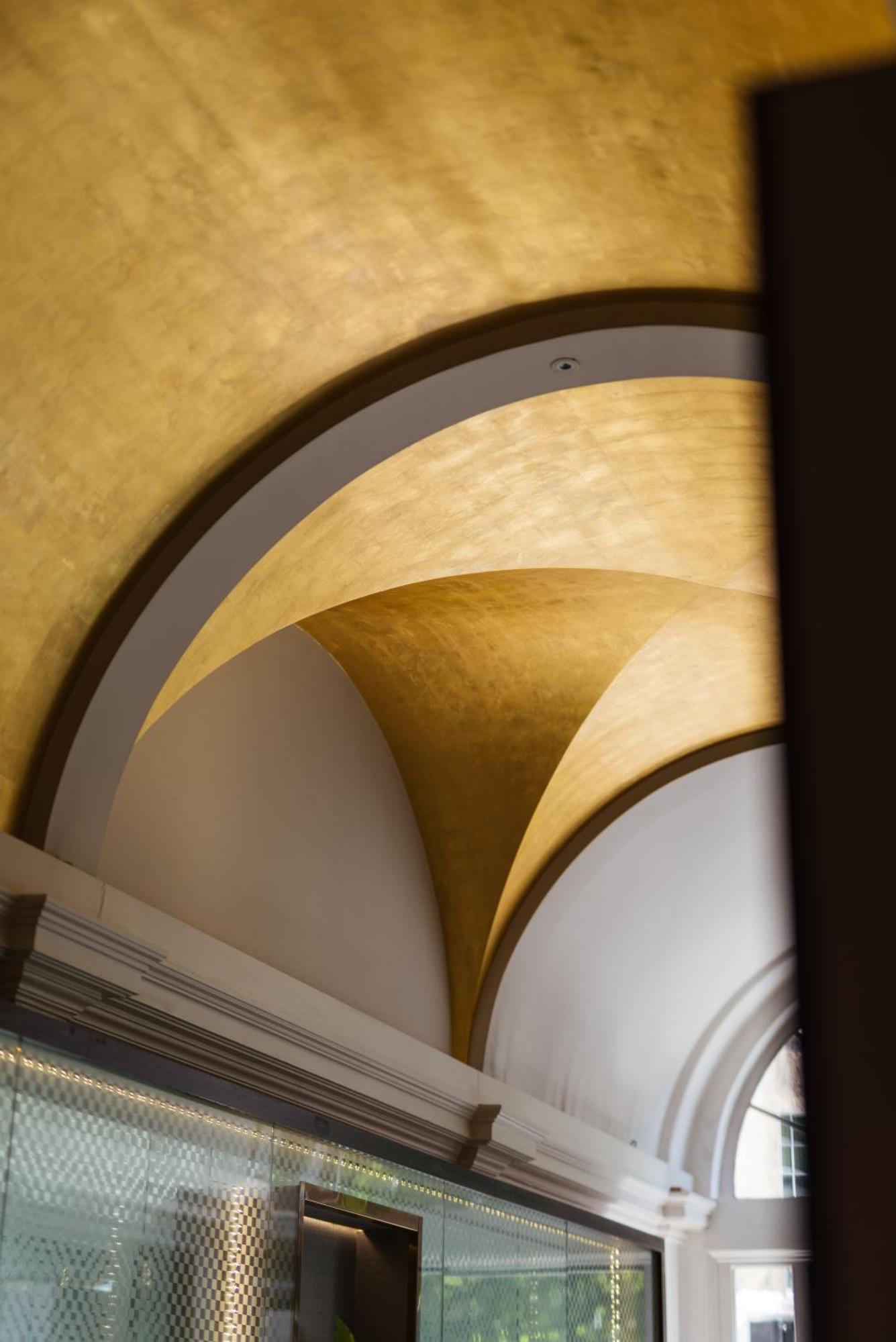 Park Grand Mayfair Londres Exterior foto Gold leafing on a ceiling